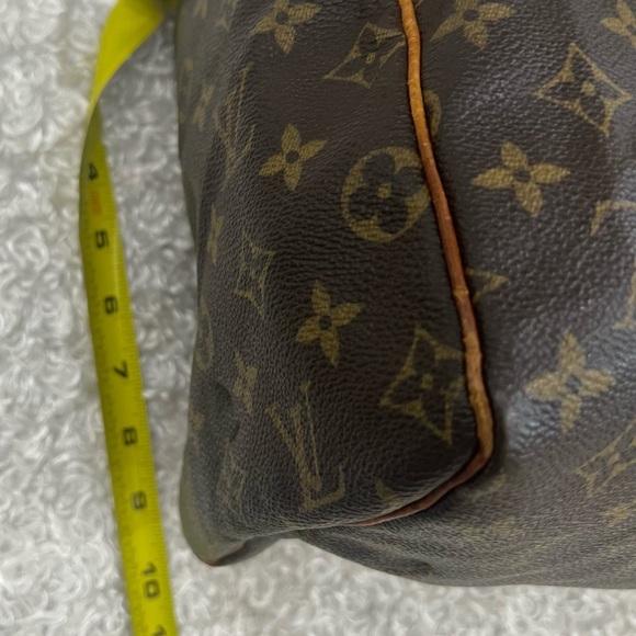 Louis Vuitton Monogram Speedy 30 - Picture 11 of 16